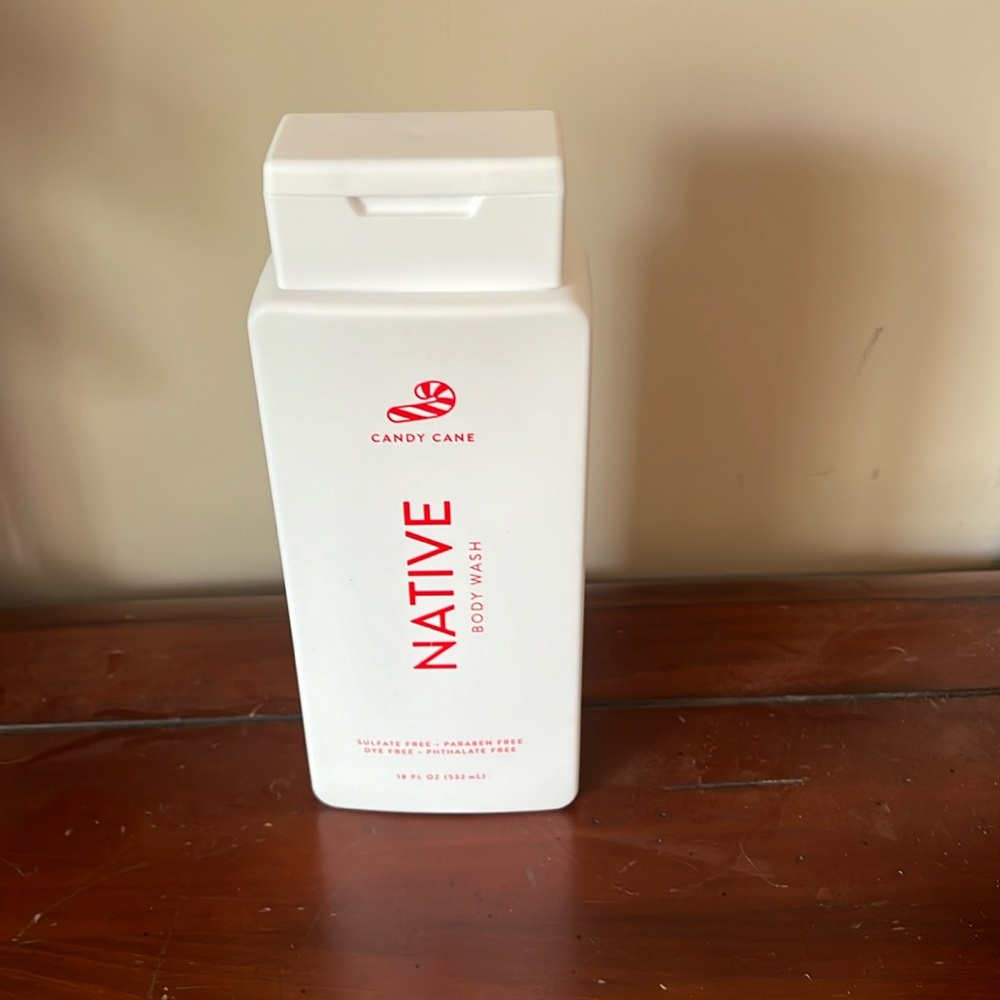 Native Candy Cane Body Wash 1 Bottle 18 Fl Oz Sulfate Free Limited Edition NWT